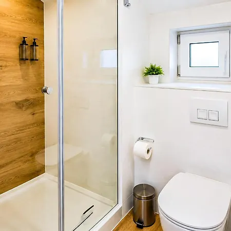 Cozy In With Heated Swimming Pool بيت للعطل Kopań